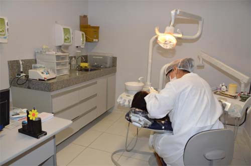 Rede Estadual de Saúde Ampliada com Serviços Odontológicos em Diversas Unidades