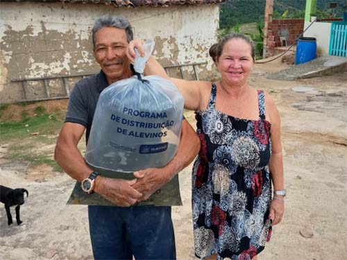 Com mais de 2 milhões de alevinos doados, Estado impulsiona produção e combate a fome no campo