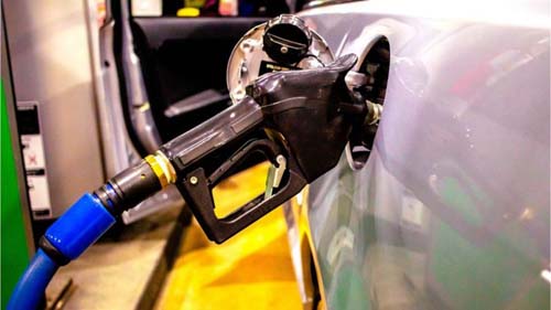 Gasolina já subiu 13% nas refinarias em 2021 e deve ficar ainda mais cara
