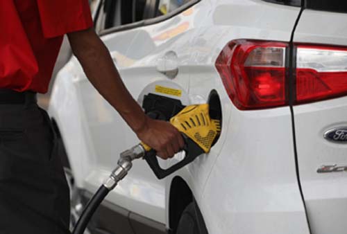 Preço médio da gasolina volta a subir em várias parte do país pela 2ª semana seguida