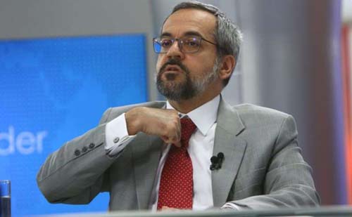 Abraham Weintraub tira férias e pode não voltar ao cargo em 2020