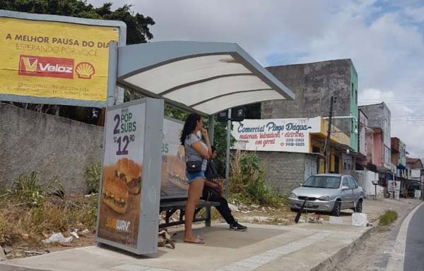 Prefeitura de Maceió segue com obras em abrigos de ônibus