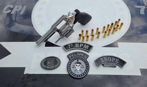 PM Apreende 18 Armas e Quase 18 kg de Drogas em Operações em Alagoas