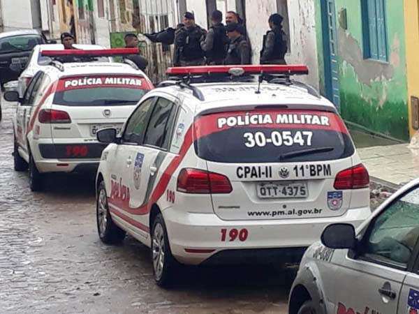 Membro de facção criminosa acusado de tráfico e homicídio é preso em Porto Real do Colégio