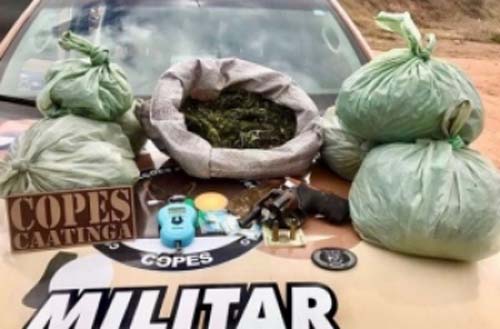 Operação prende homens com revólver e drogas no Sertão alagoano