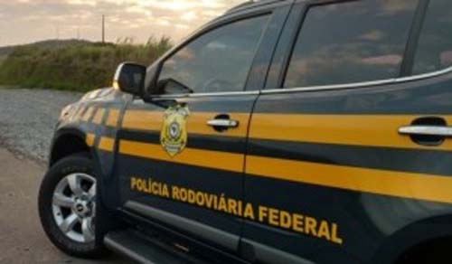 PRF prende homem acusado de cometer homicídio em Pernambuco