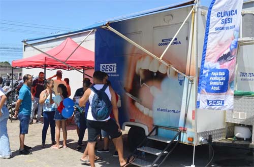 Sesi e Senai levam ações de Saúde e Educação ao Dia Nacional da Construção Social