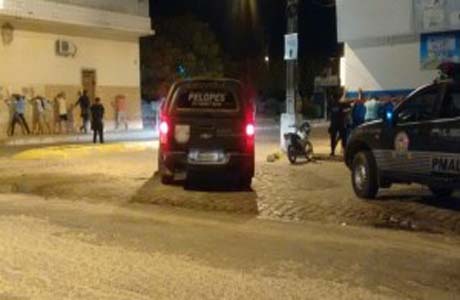 Polícia prende duas pessoas e apreende veículos durante ação em Santana do Ipanema