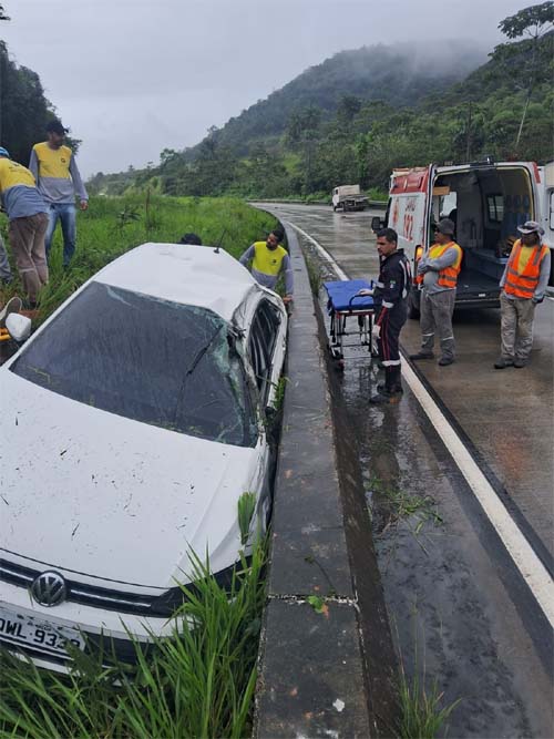 Mais um acidente é registrado na BR-101, desta vez no KM 49, em Flexeiras