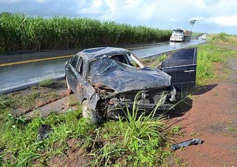 Falta de sinalização provoca acidente com vítima na BR 101