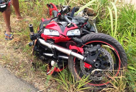 Acidente entre motos deixa uma vítima fatal na AL 101 Sul na Barra de São Miguel