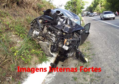 Colisão frontal entre Citroen e motocicleta deixa duas vitimas fatais em Branquinha