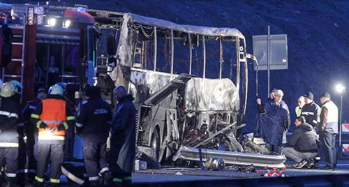 Acidente com ônibus deixa pelo menos 45 mortos na Bulgária