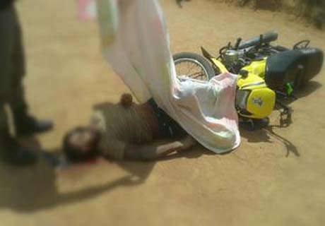 Acidente entre duas motos e ônibus deixa vítima fatal, em Craíbas