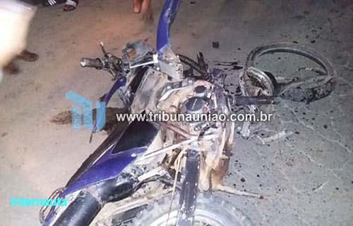 Colisão frontal mata comerciante na BR-104 na zona urbana em União dos Palmares