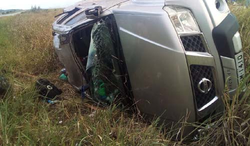 Capotamento deixa um morto e um ferido entre São Sebastião e Junqueiro