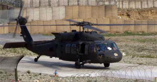 Colisão entre dois helicópteros militares dos EUA deixa nove mortos