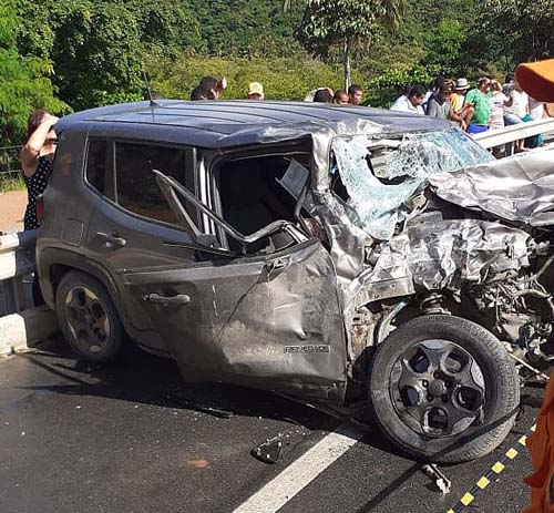 Grave acidente deixa médica legista morta e pelo menos seis feridos em Marechal Deodoro