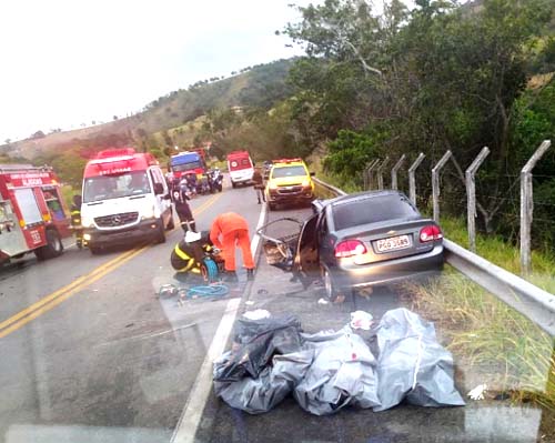 Colisão mata três e deixa cinco feridos em Alagoas