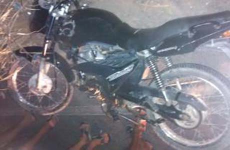 Motociclista tem perna decepada em colisão com veículo