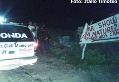 Motociclista tenta atravessar rodovia e morre atropelado em Olho D'água do Casado