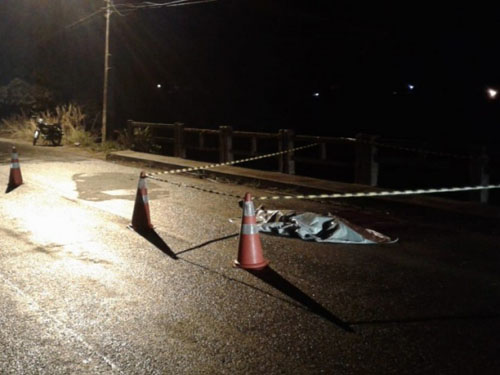 Motociclista bate em mureta de ponte e morre na AL-465 em Porto Calvo