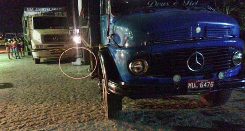 Condutor de boiadeiro mata o irmão esmagado ao dar marcha ré no veículo