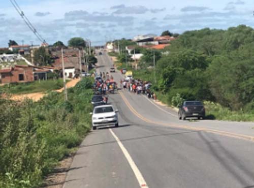 Irmão de radialista morre atropelado durante caminhada em Major Izidoro