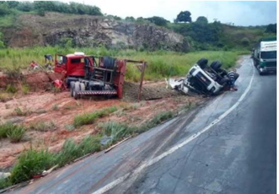 PRF registra tombamento seguido de colisão na BR-101, em São Miguel dos Campos