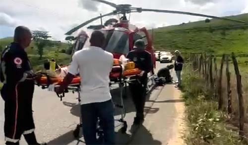 Grave acidente deixa dois jovens presos as ferragens no interior de Alagoas