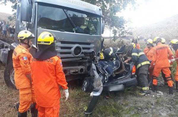Estado de saúde de arapiraquense resgatada em acidente que vitimou filha é grave