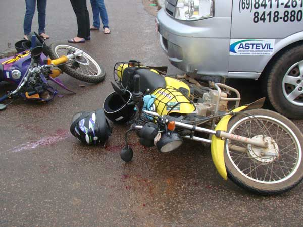 Colisão entre moto e bicicleta deixa um morto e outro ferido na AL-220