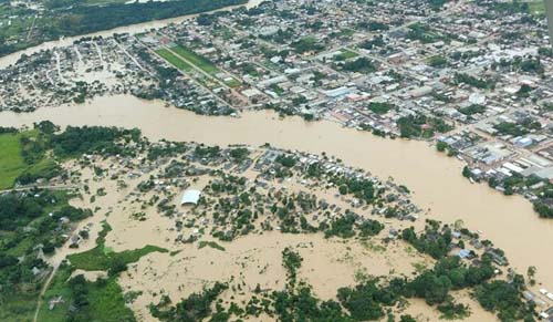 Acre já tem quase 130 mil pessoas atingidas pela cheia de rios na capital e no interior do estado
