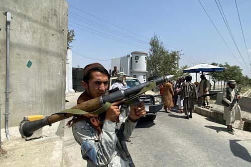 ONU começa a retirar parte de seus funcionários do Afeganistão