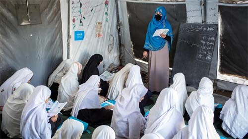 Ativista pela educação de meninas no Afeganistão segue preso pelo Taleban