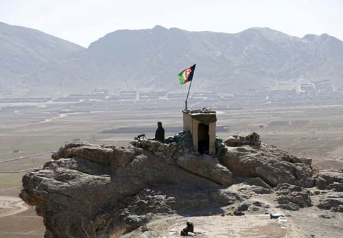 Talibã toma província ao sul de Cabul; presidente do Afeganistão diz buscar 'solução política de paz e estabilidade'