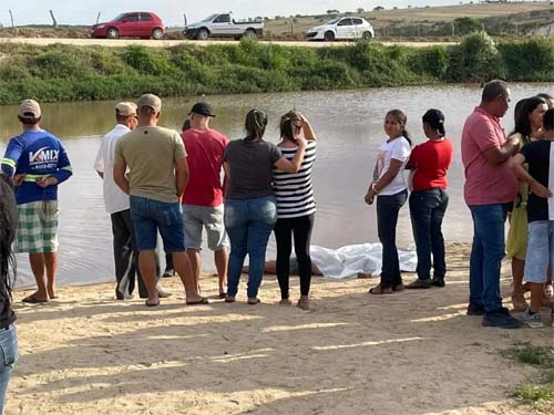 Quatro crianças e adolescentes da mesma família morrem por afogamento em açude em Pernambuco