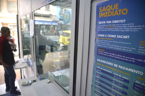 Caixa já pagou 42% do valor disponível para saque imediato do FGTS