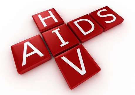 Sexo oral, beijo e teste: desvende mitos sobre HIV e aids