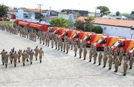 427 bombeiros são convocados para exames