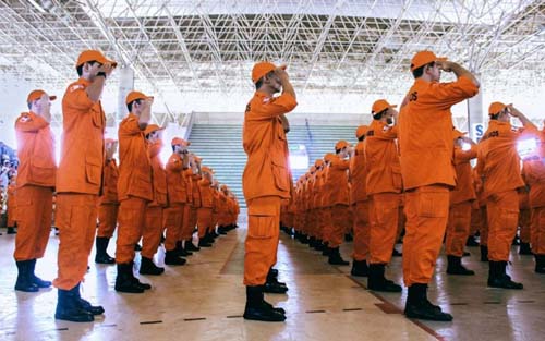 Justiça suspende decisão do governo de anular concurso para o Corpo de Bombeiros