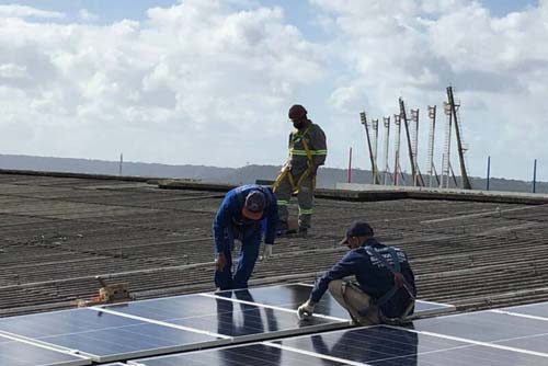 Crise hídrica faz consumidor apostar em energia solar  