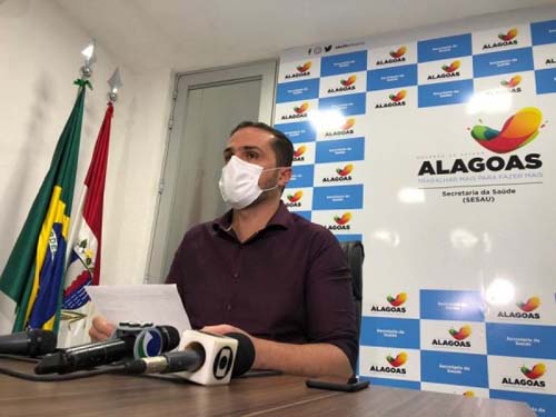 Governo de Alagoas assina protocolo de intenções para aquisição da vacina Coronavac