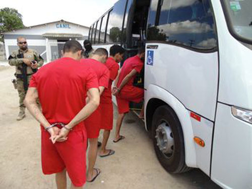 Operação Flash Back: presos são transferidos para presídio no Agreste de Alagoas