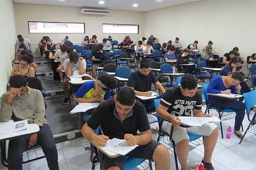 Enem: mais de 17 mil estudantes faltaram ao primeiro dia de prova em Alagoas