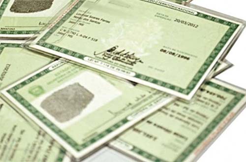 Pessoas de baixa renda podem tirar segunda via do RG no CASA