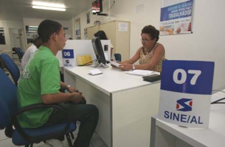 Sine Alagoas oferece mais de 40 vagas de emprego para esta semana