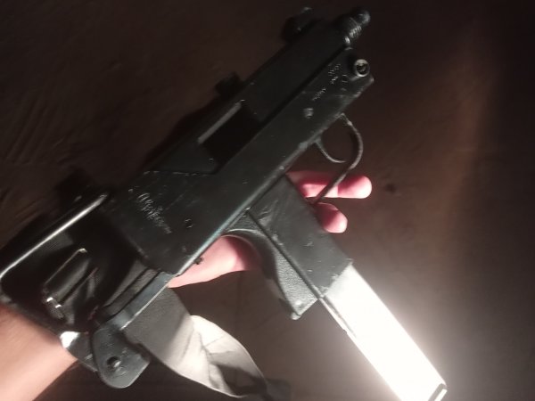 Traficantes são presos com submetralhadora e drogas em São Miguel dos Milagres