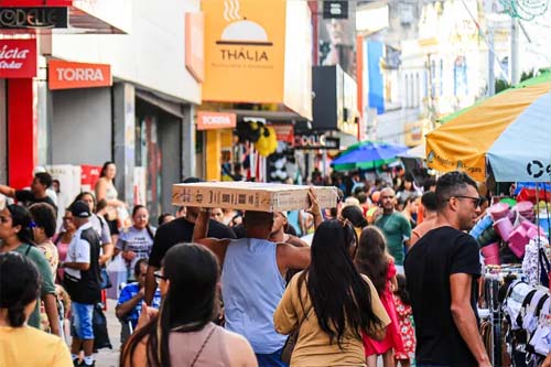 Alagoas completa 208 anos com menor taxa de desemprego e redução da pobreza