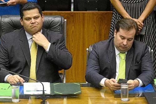 Plenário do Supremo vai decidir sobre ação contra reeleição de Maia e Alcolumbre